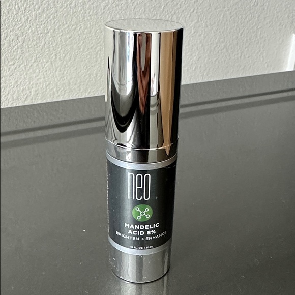 Neogenesis Mandelic Acid 8%
